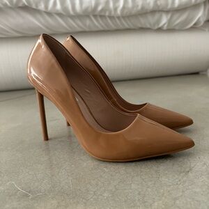 Steve Madden pump